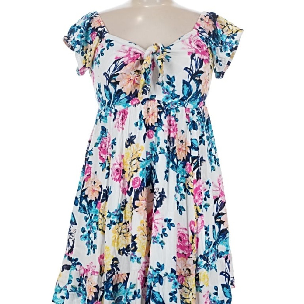 Torrid Floral Print Dress with Short Sleeves Size 1 - Picture 3 of 4